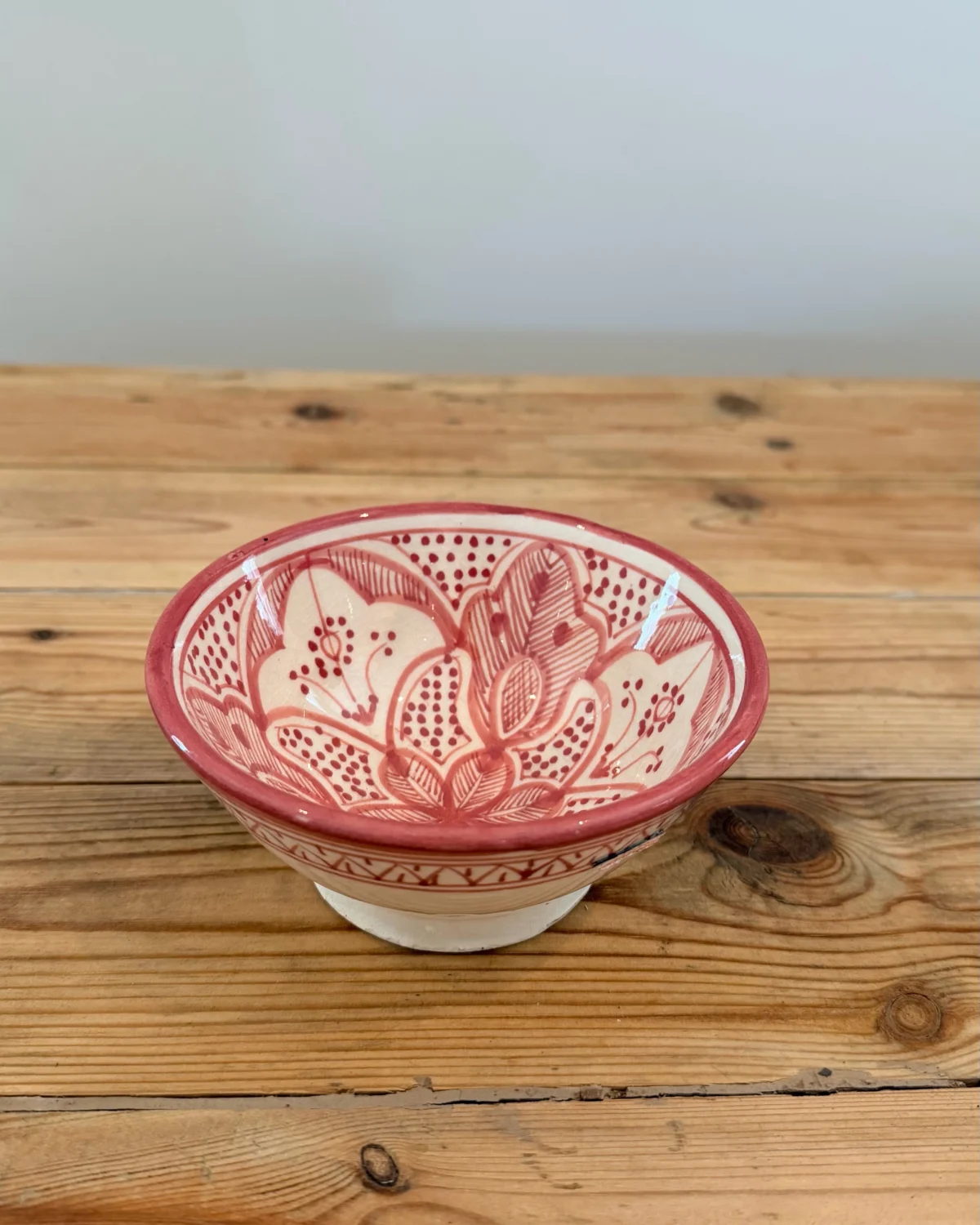 Liten marokkansk skål med rosa mønster